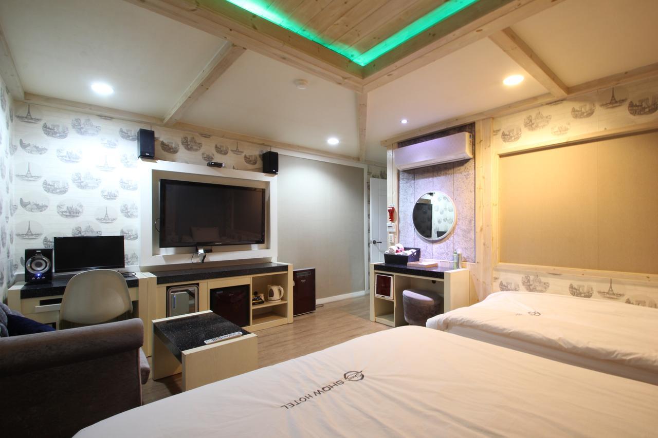 Show Hotel Busan Kamer foto